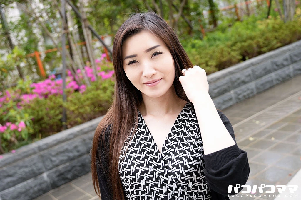 112324_100-chi-gai-nghiep-du-tim-cam-giac-la